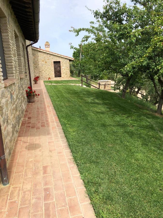Agriturismo Sant'Angelo Holiday Farm Gualdo Cattaneo Esterno foto